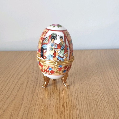 Decorative eggs used in excellent condition