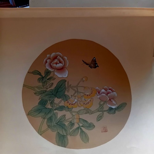 Authentic Chinese painting on silk like new