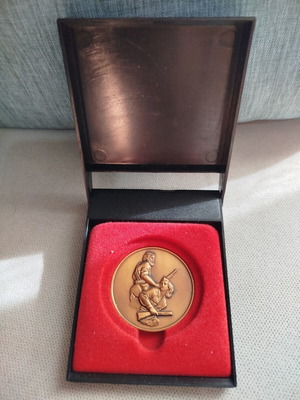 Collectible commemorative medal of Glyfada Municipality like new, National Resistance