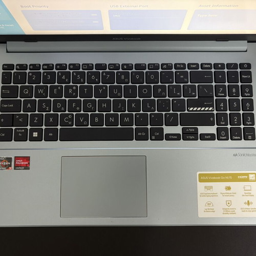 Asus Vivobook Go 15 E1504F laptop used, Ryzen 5 7520U, 16GB RAM, 512GB SSD