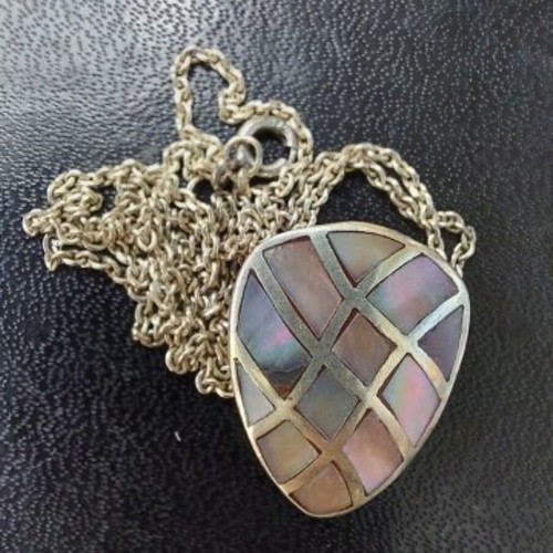 Vintage necklace with natural mother-of-pearl pendant used
