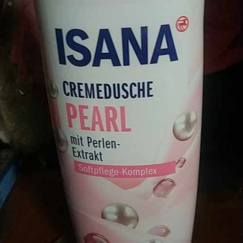 Isana 300ml shower cream with pearl extract new