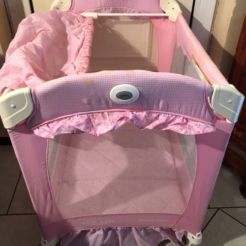 GRACO CRADLE WITH CARRYING CASE