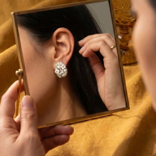 Floral Pearl and Crystal Stud Earrings New, White and Gold