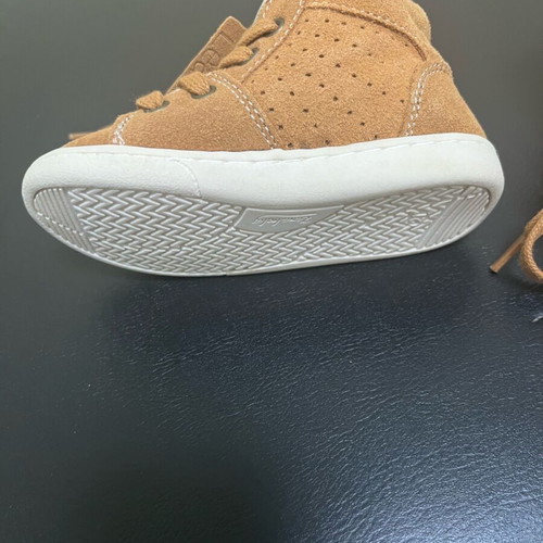Zara suede baby boots new tan with fur inside size 21