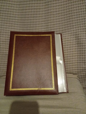 Photo album 18x25 cm, 75 sheets, 2 photos per page, with stickers and CD case, brown
