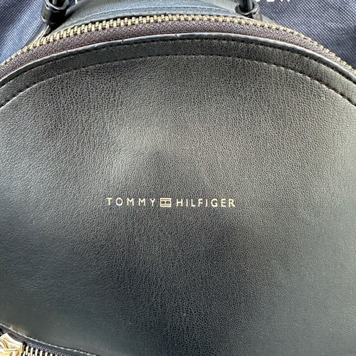 Tommy Hilfiger backpack like new, blue