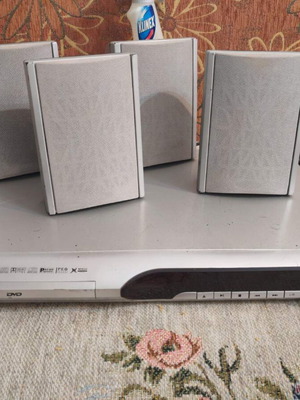 JVC TH-S11 Home Theater System like new, 5.1 channel surround