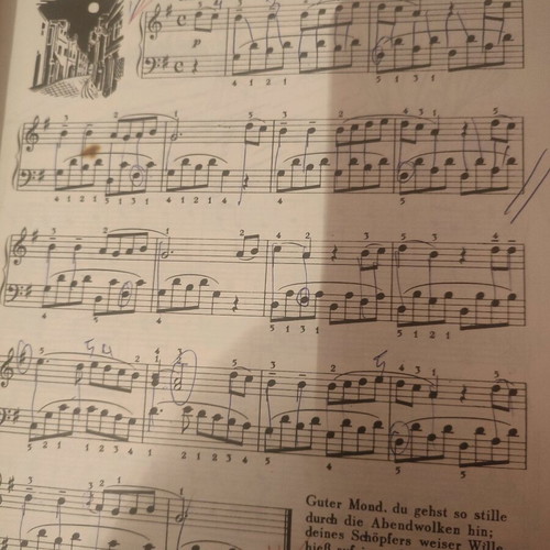 Kinder Sang piano music learning book used