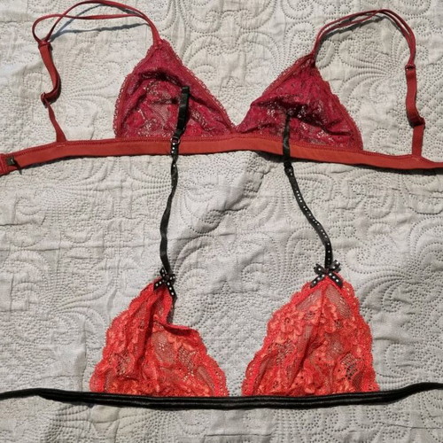 Med bralets used, 2 pieces, size small, black and red