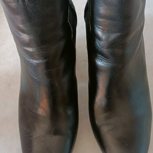 Kanna ankle boots new with silver detail, leather and fur