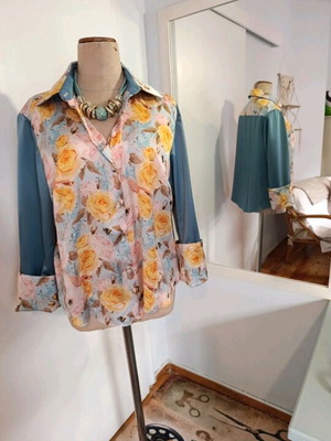 Handmade shirt like new, multicolor turquoise, sizes XL and XXL