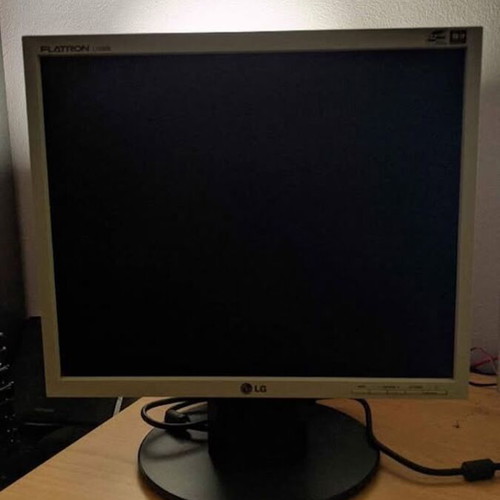 LG monitors used, 17 and 20 inch TFT, pack of 2