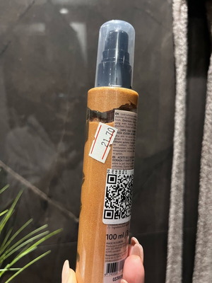 Body oil with shimmer new