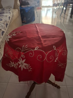Red round tablecloth