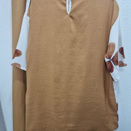 Women's 2-Piece Set Camel Wide-Leg Trousers and White Clover Print Top Size 42