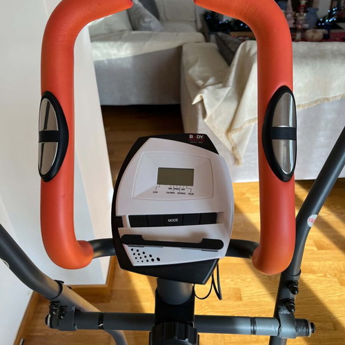 Body Sculpture E-Strider BE1720D elliptical trainer
