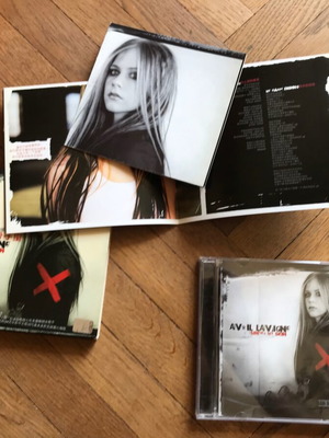 CD Avril Lavigne Under My Skin μεταχειρισμένο, Japan press με πόστερ