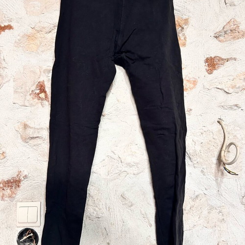 Happiness Distressed Joggers size M used, black
