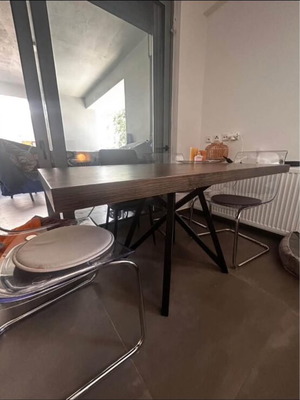 Dining table like new, 140x80 cm
