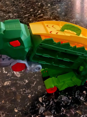 Teamsterz Beast Machines Dino Destroyer playset used