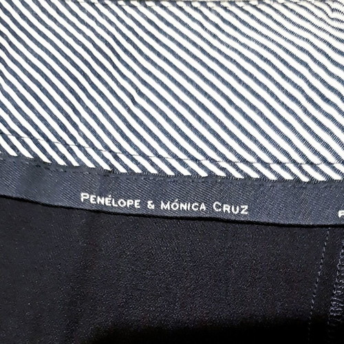 Classic Glamour Penelope Cruz Suit Shorts for Mango XL, like new, cool wool