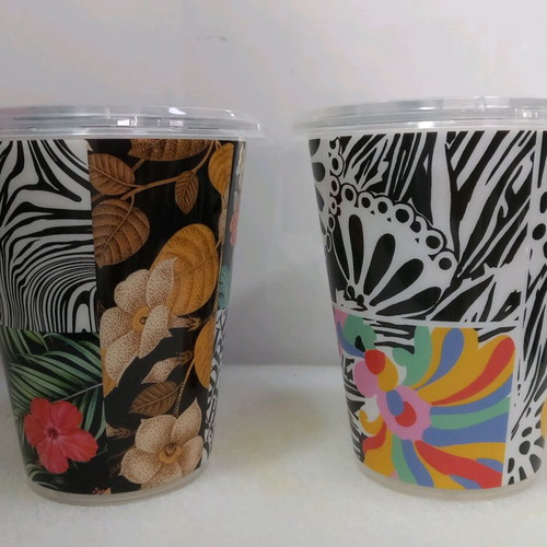 Plastic glasses new, reusable, pack of 40 with lids