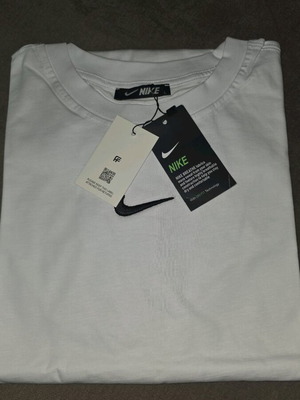 Nike white short sleeve t-shirt, sizes M, L, XXL