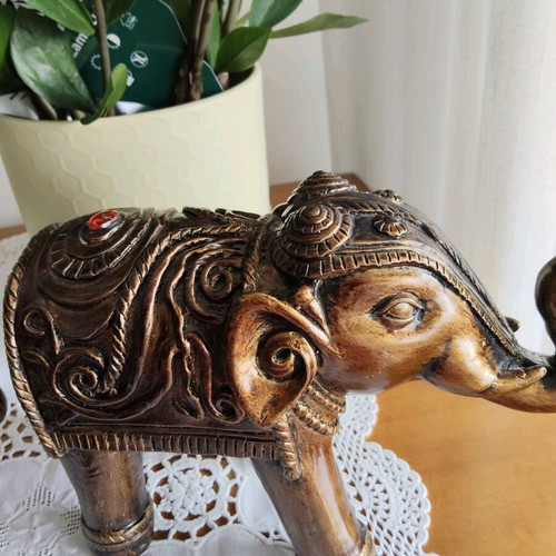 Decorative embossed elephant figurines like new, handmade
