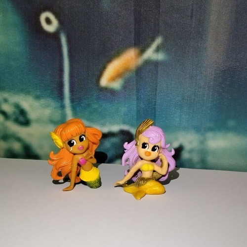 Fizz 'n' Surprise Mermaids figures used, set of 2 by Moose Toys