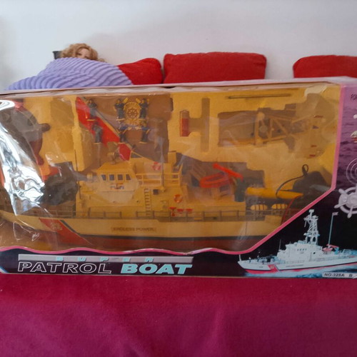 Super Patrol Boat No 328 B 1992 new, collectible toy with remote control