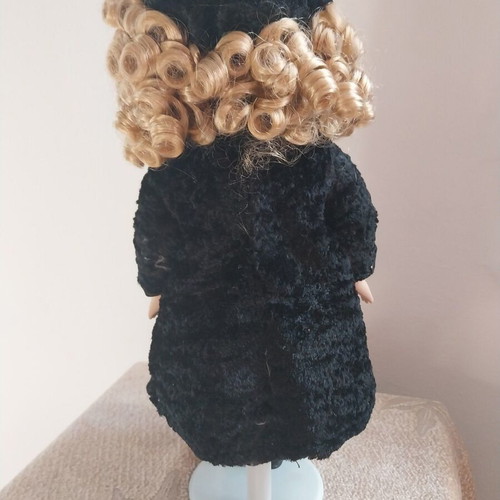 Vintage porcelain doll winter like new from Collector's Choice collection