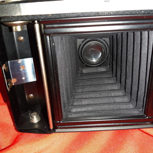 Vintage Zeiss Ikon Nettar folding camera used