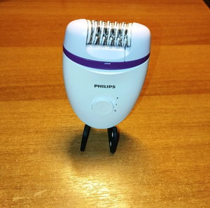 Αποτριχωτική Μηχανή PHILIPS BRE225/00 Μωβ ΟΛΟΚΑΊΝΟΥΡΙΑ