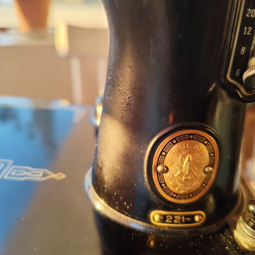 Singer Featherweight 221 sewing machine