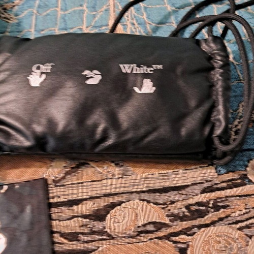 Off White sunglasses new, black and green