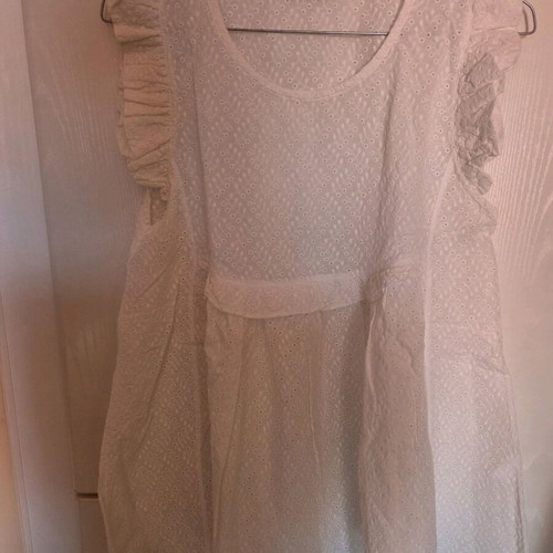 Regalinas embroidered white blouse like new, small-medium