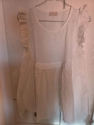 Regalinas embroidered white blouse like new, small-medium