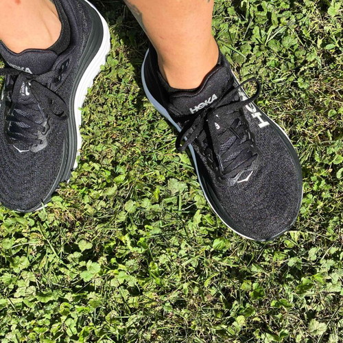 Adidas athletic shoes size 43, black and white
