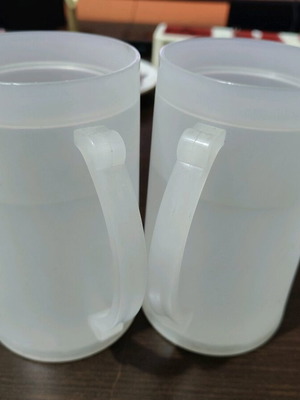 Beer glasses for freezer, set of 2, like new
