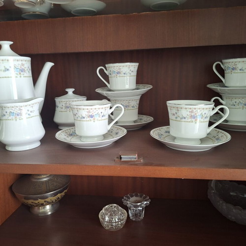 Chinese porcelain tea set