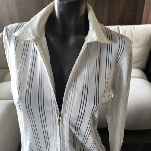 Shirt with zipper new, white elastic fabric with embossed stripes