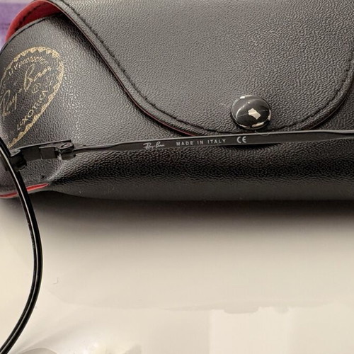 Ray-Ban RB3293 Aviator sunglasses like new, matte black with grey gradient lenses