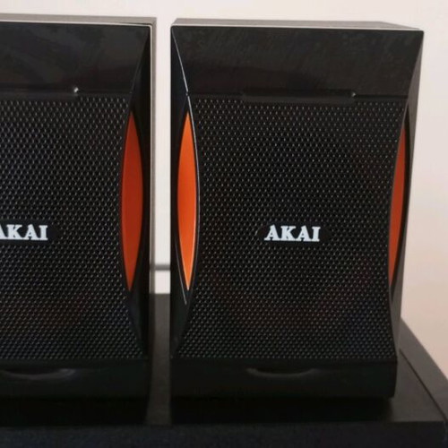 Akai SS032A-3515 sound system like new with subwoofer and Bluetooth