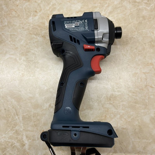 Bosch tools with 3 4.0Ah batteries and carrying case new