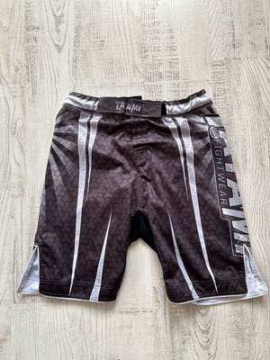 Tatami MMA/Kickboxing shorts like new, size L