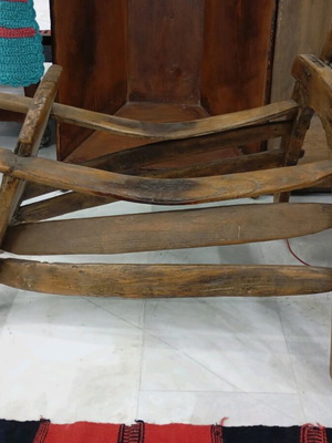 Wooden saddle used, old in excellent condition