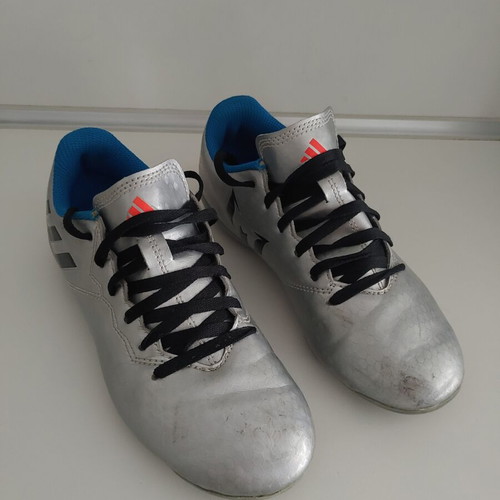 Adidas Messi soccer shoes used, size 34, silver