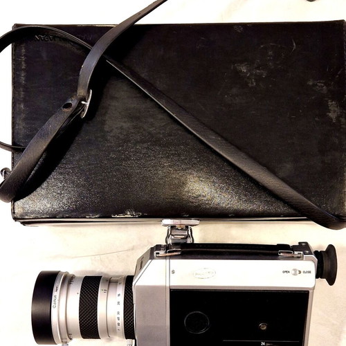 Canon Auto Zoom 814 Super 8 camera set with f/1.4 lens, case & film