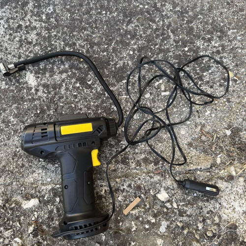 Portable 12V Car Air Compressor